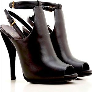 Authentic Gucci Never Worn open Toe Booties Sz38.5